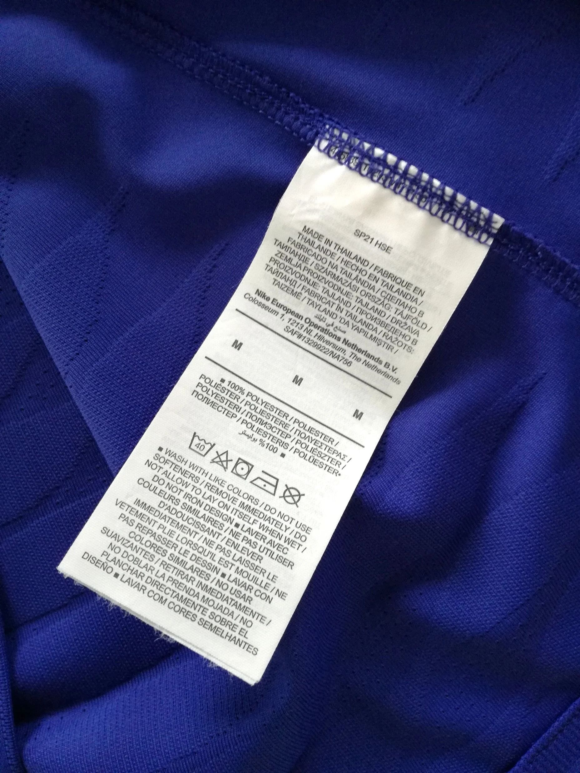 2020/21 Barcelona Training Shirt (M) - Image 6