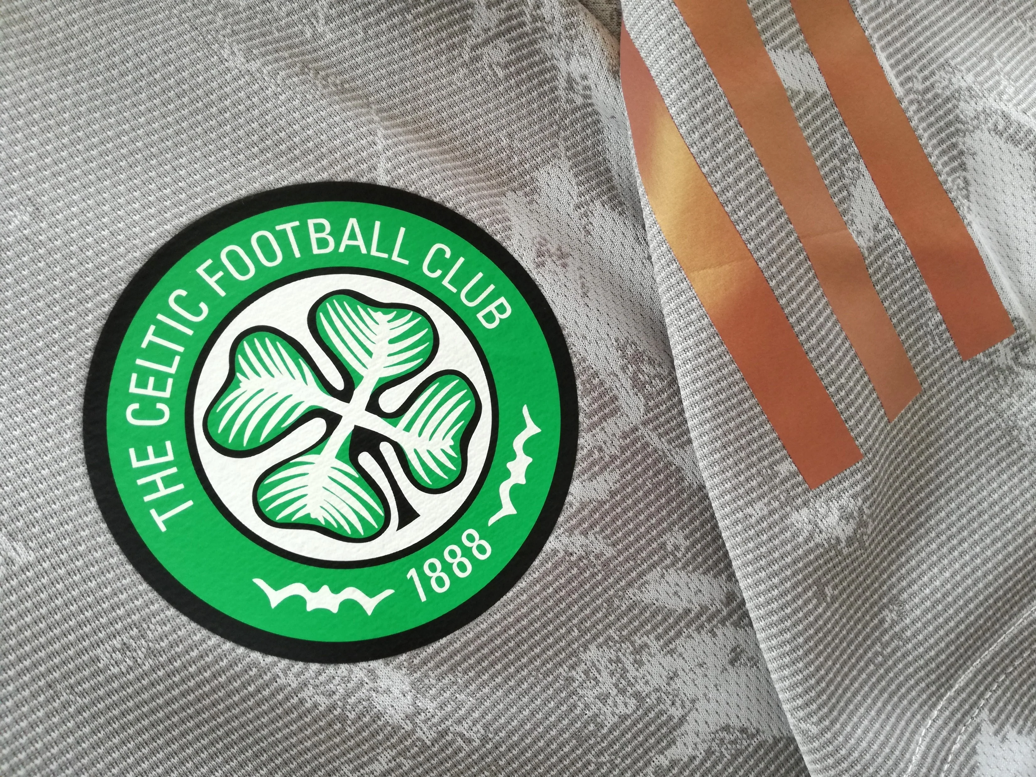 2020/21 Celtic Football Training Shirt (M) - Image 3