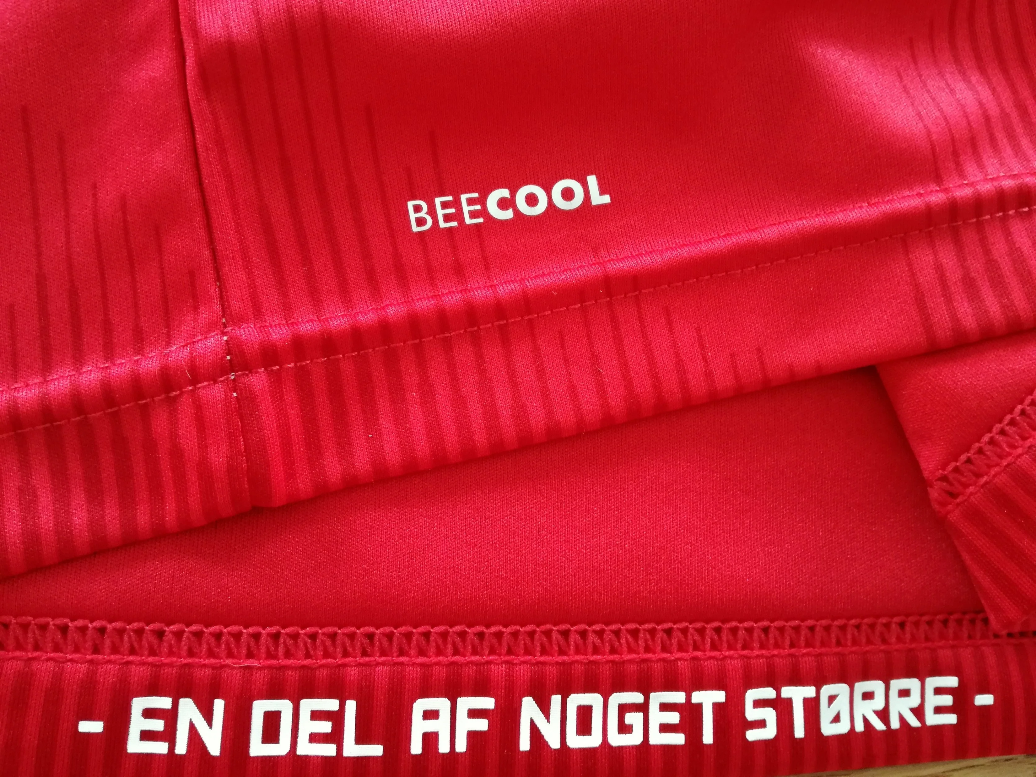 2020/21 Denmark Home Football Shirt (S) - Image 6