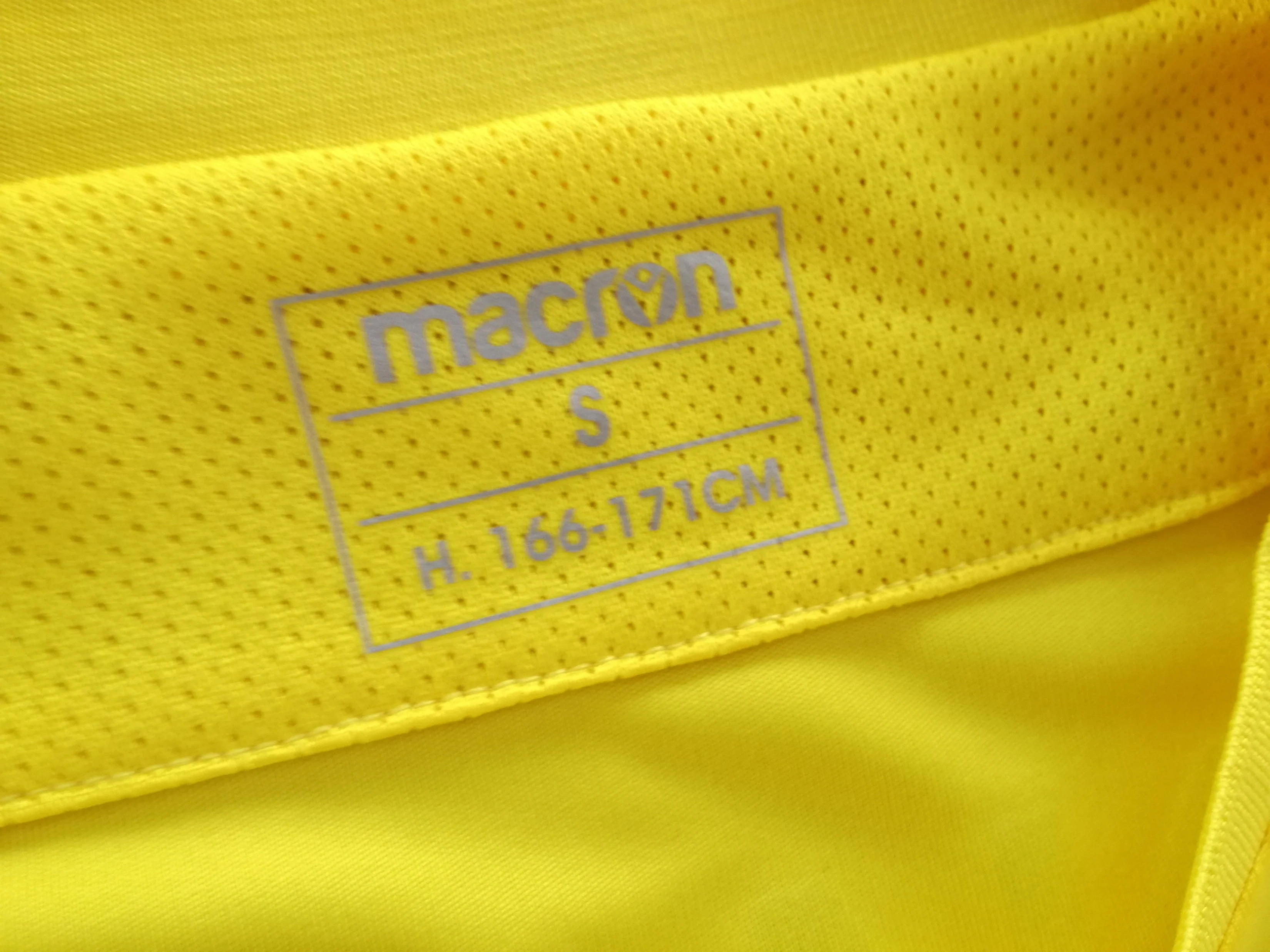 2020/21 Nantes Football Training Shirt (S) - Image 2