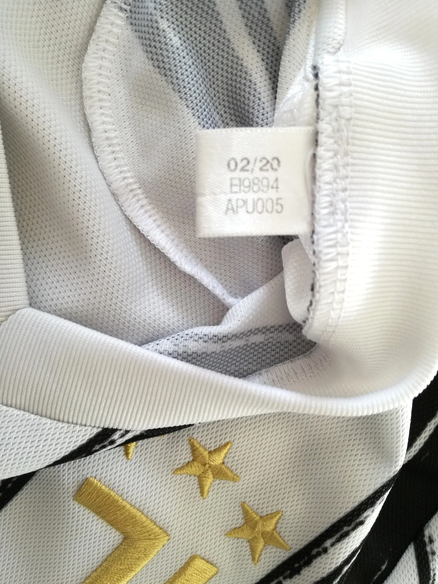 2020/21 Juventus Home Football Shirt (S) - Image 6