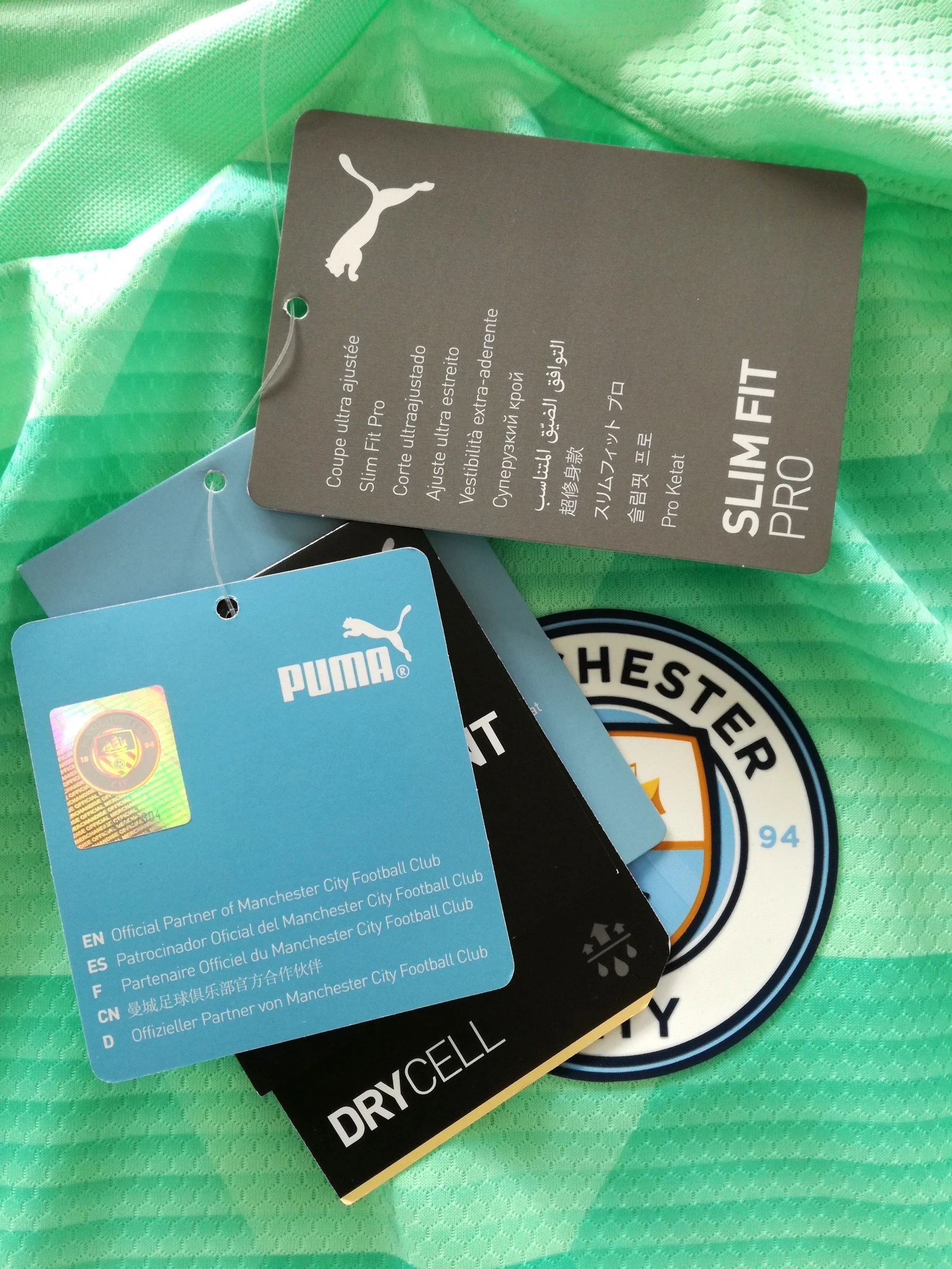 2020/21 Man City GK Football Shirt (L) *BNWT* - Image 2