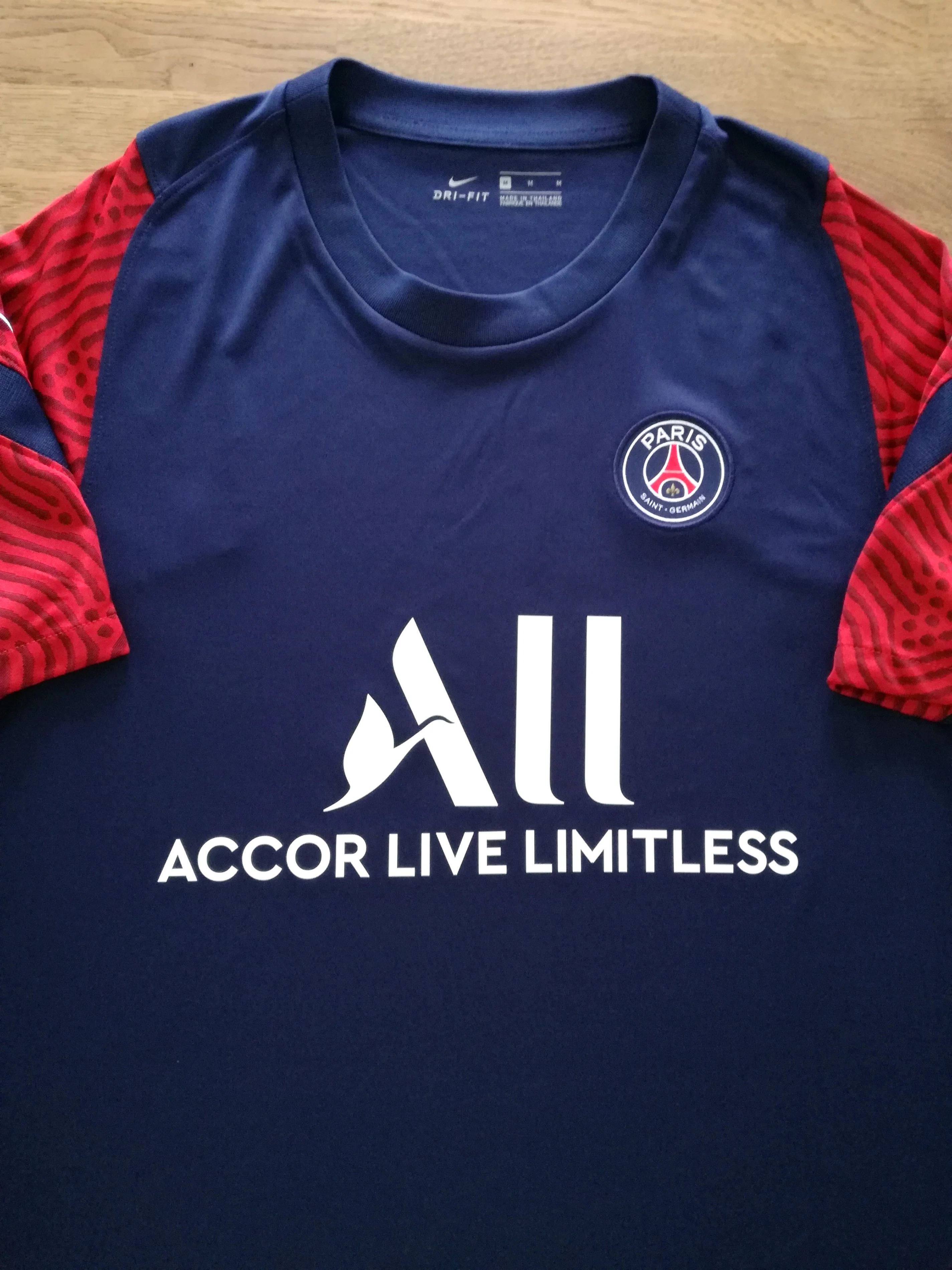 2020/21 PSG Training Shirt (M)