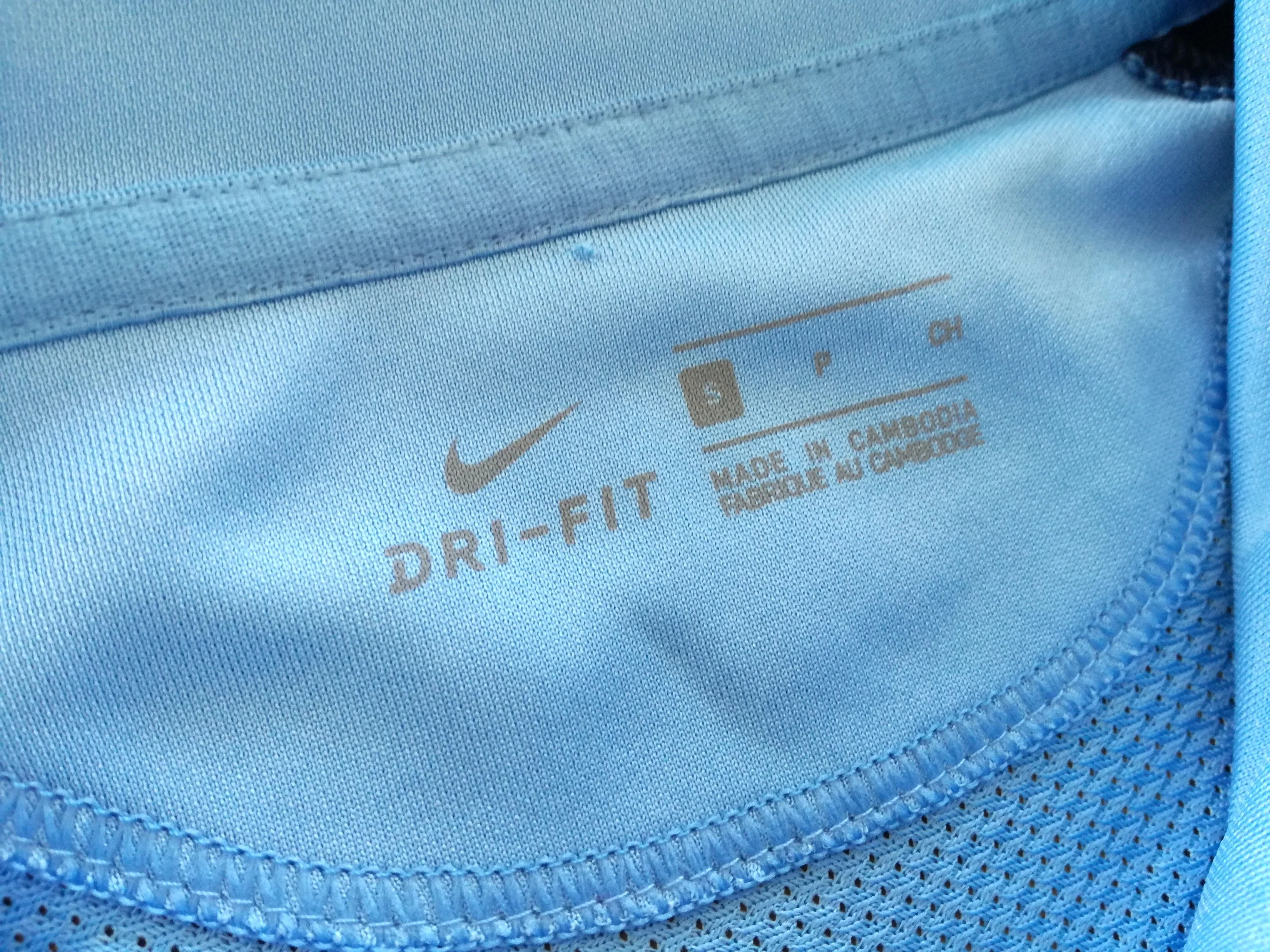 2020/21 Utrecht Away Football Shirt (S) - Image 2