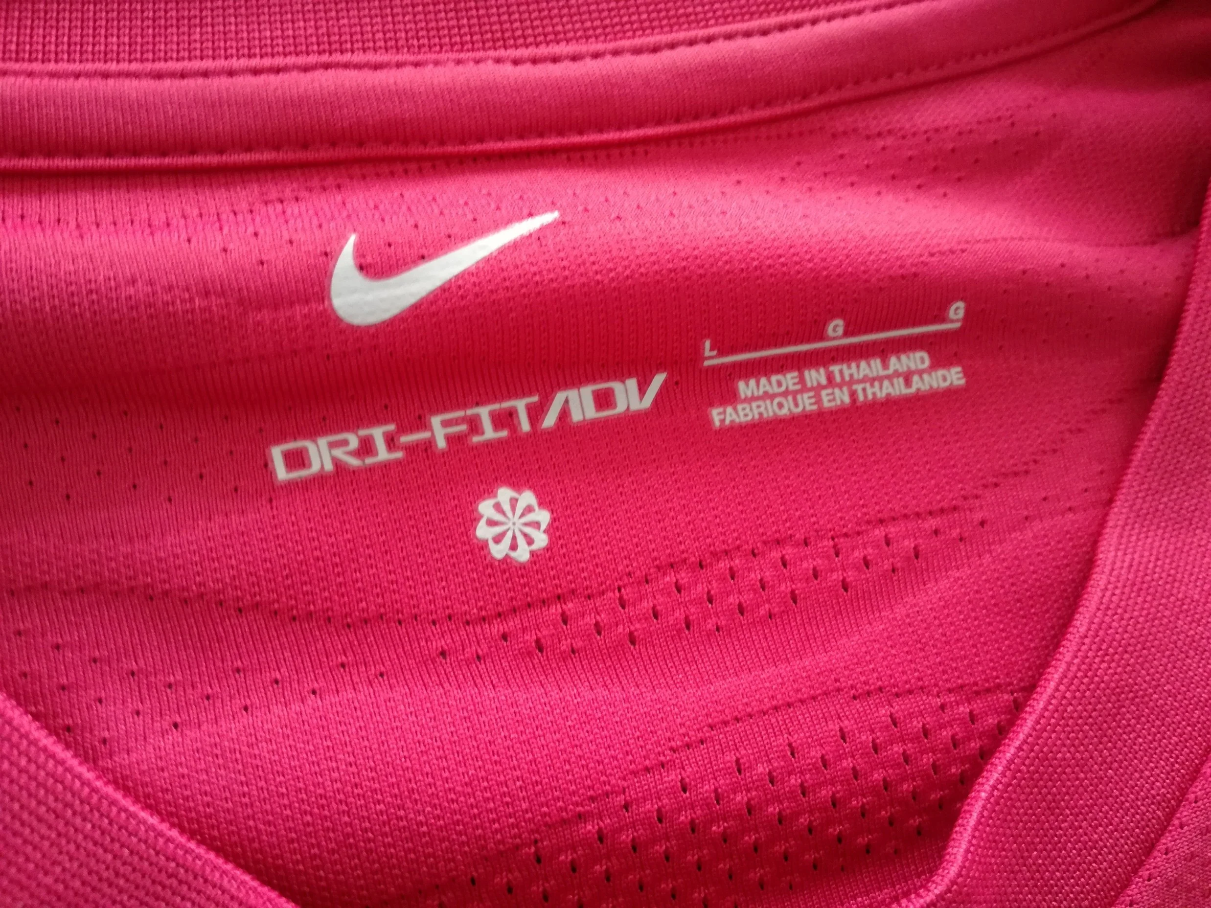 2021/22 Barcelona Training Shirt (L) - Image 3