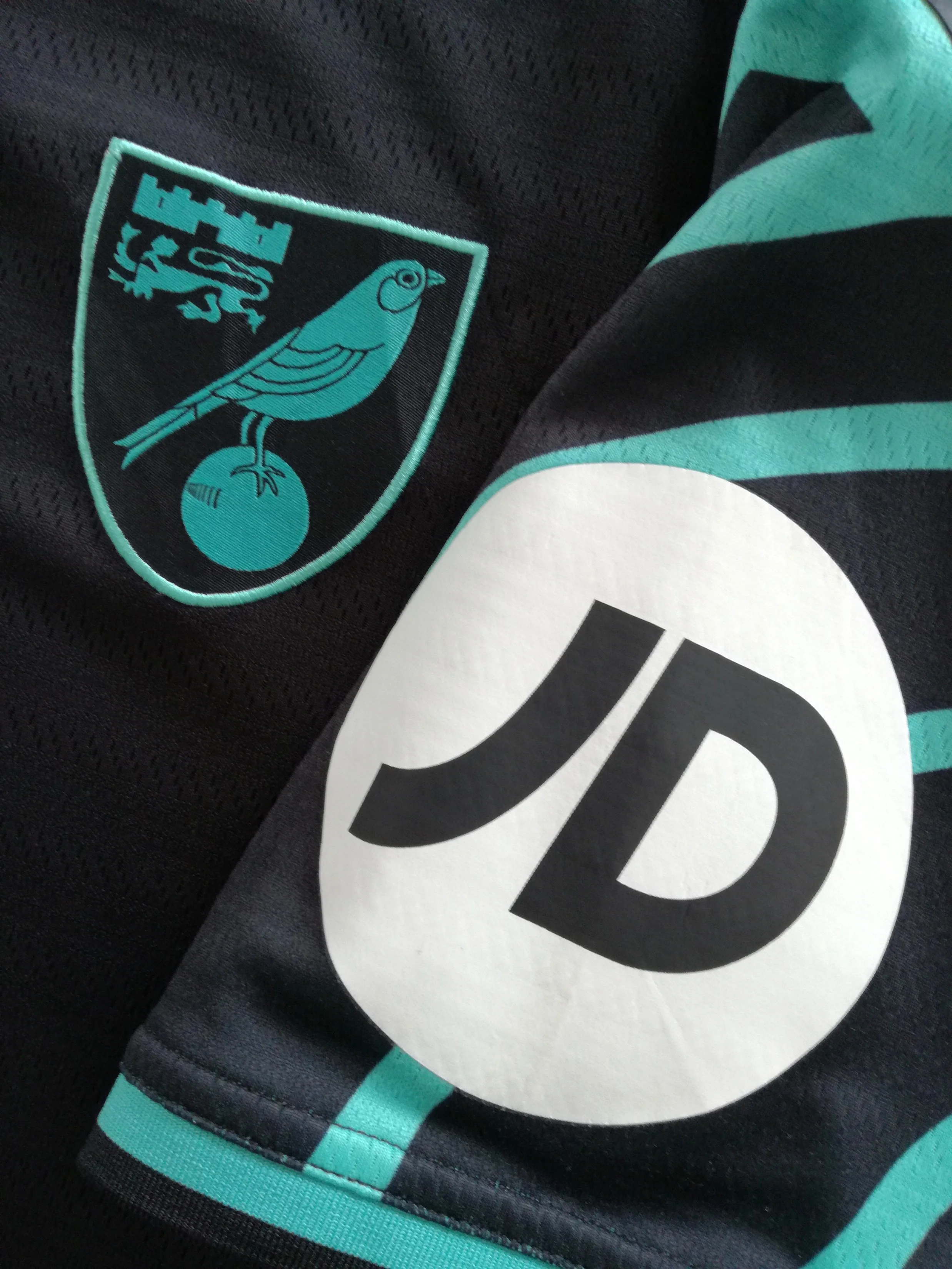 2021/22 Norwich City Away Football Shirt (3XL) - Image 3