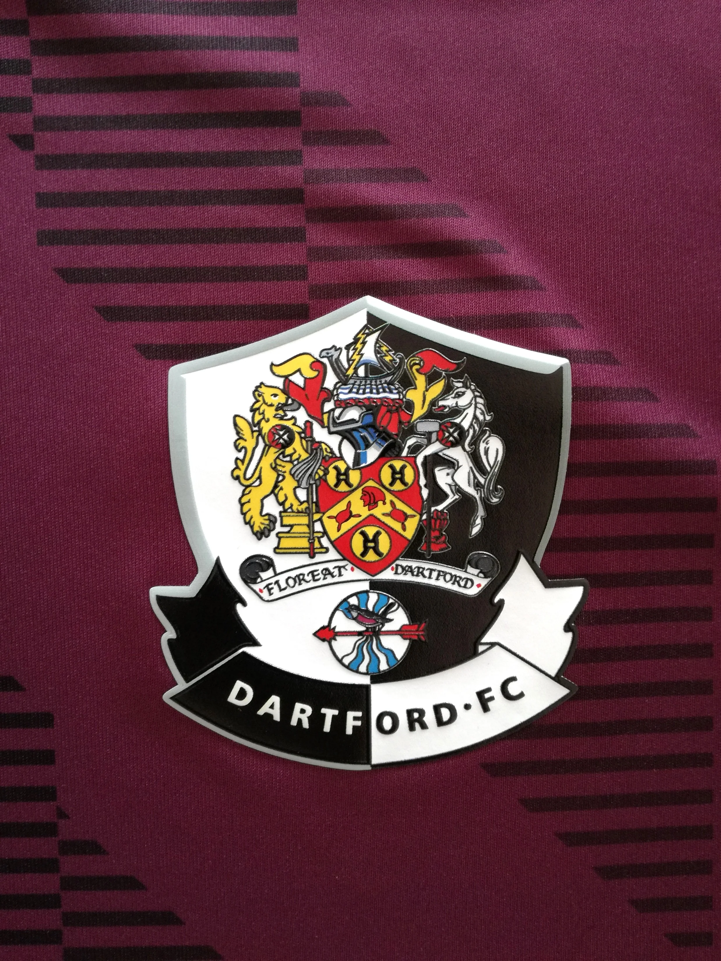 2022/23 Dartford Away Football Shirt (XL) *BNWT* - Image 3