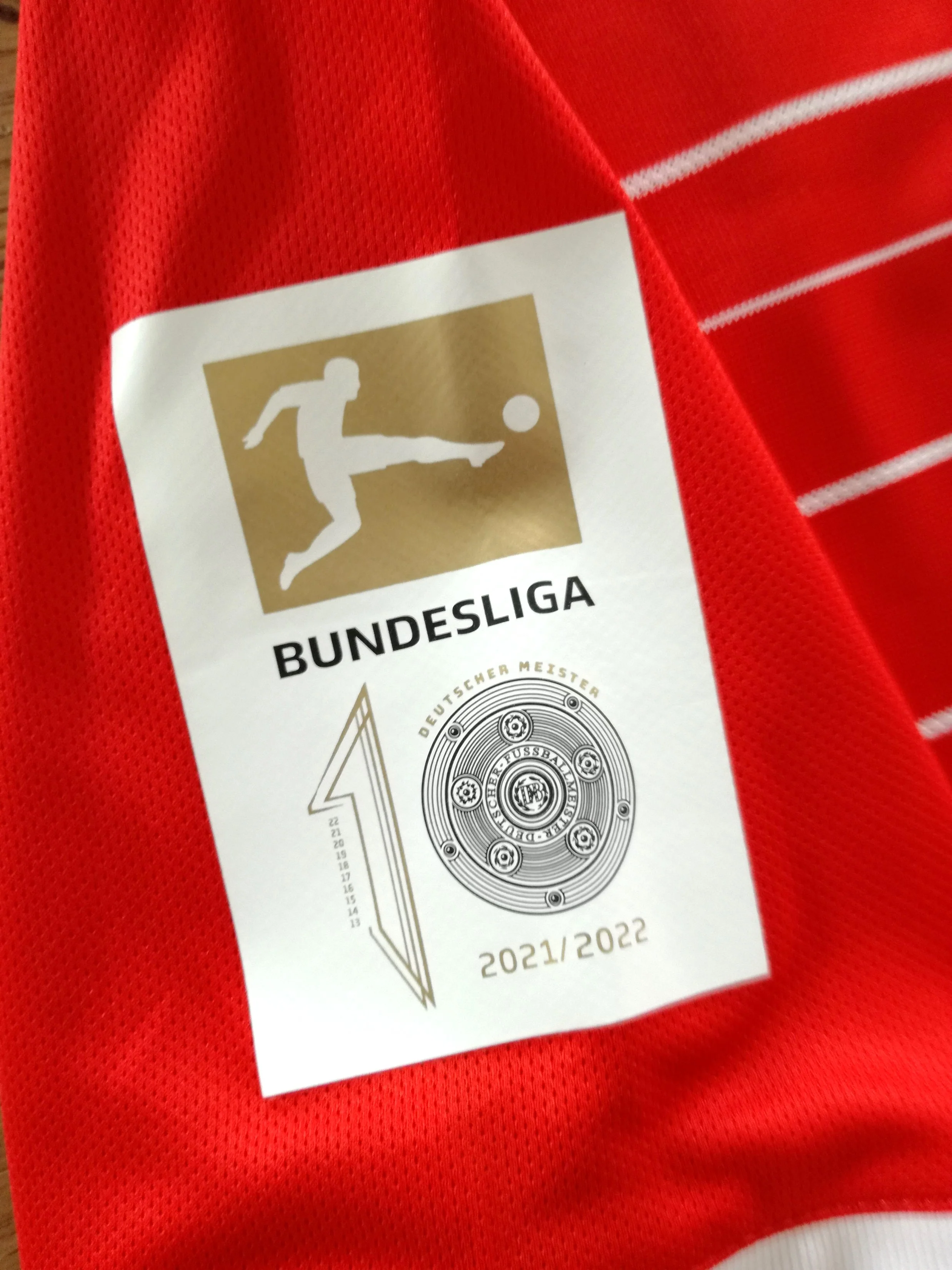 2022/23 Bayern Munich Home Bundesliga Football Shirt Gnabry # 7 (S) *BNWT* - Image 3
