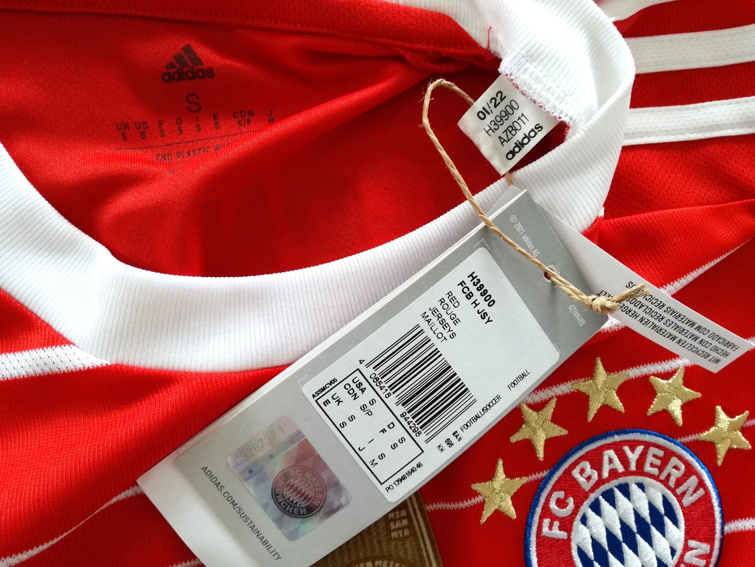2022/23 Bayern Munich Home Bundesliga Football Shirt Gnabry # 7 (S) *BNWT* - Image 5