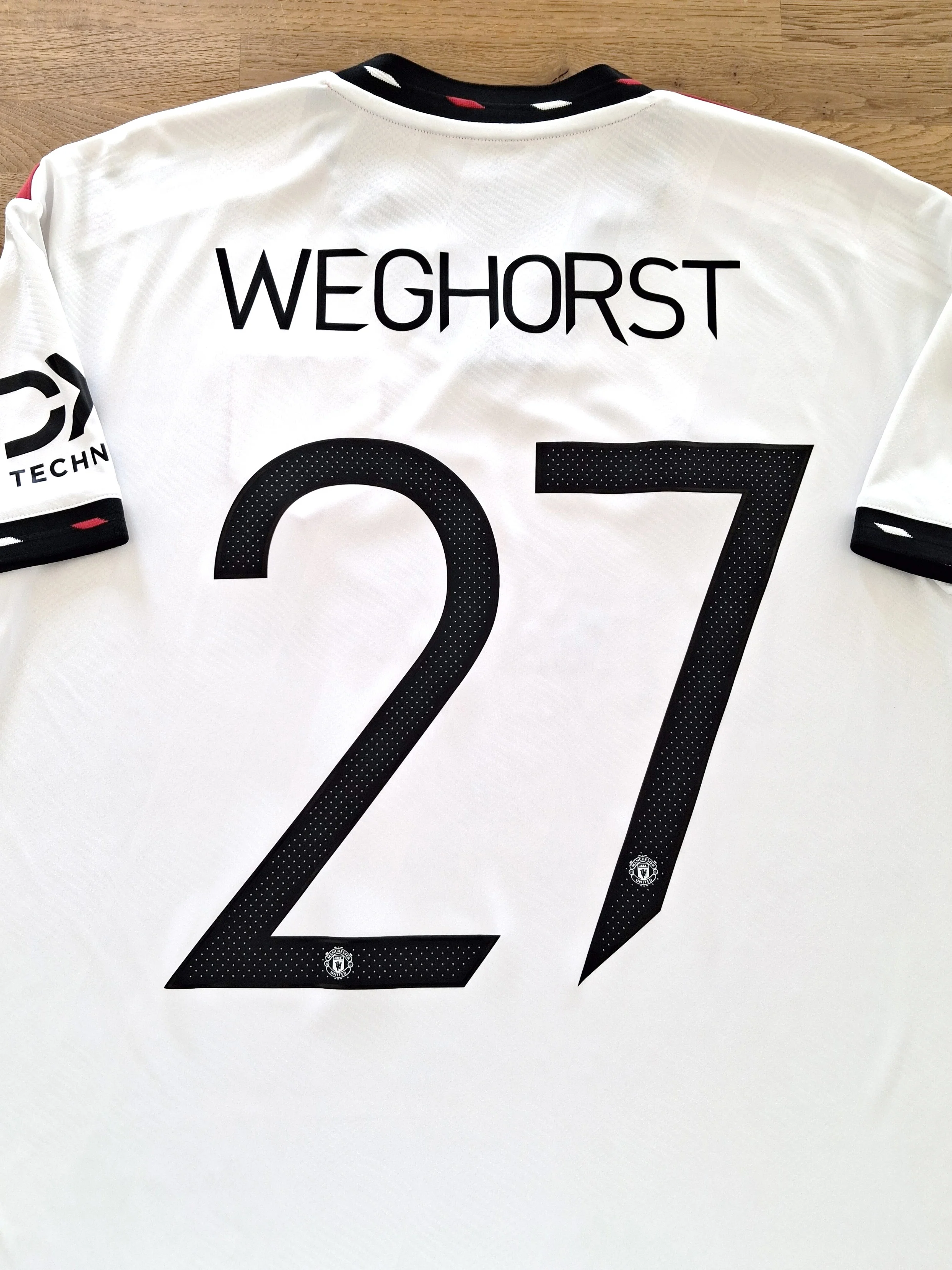 2022/23 Man Utd Away Football Shirt Weghorst #27 (M)