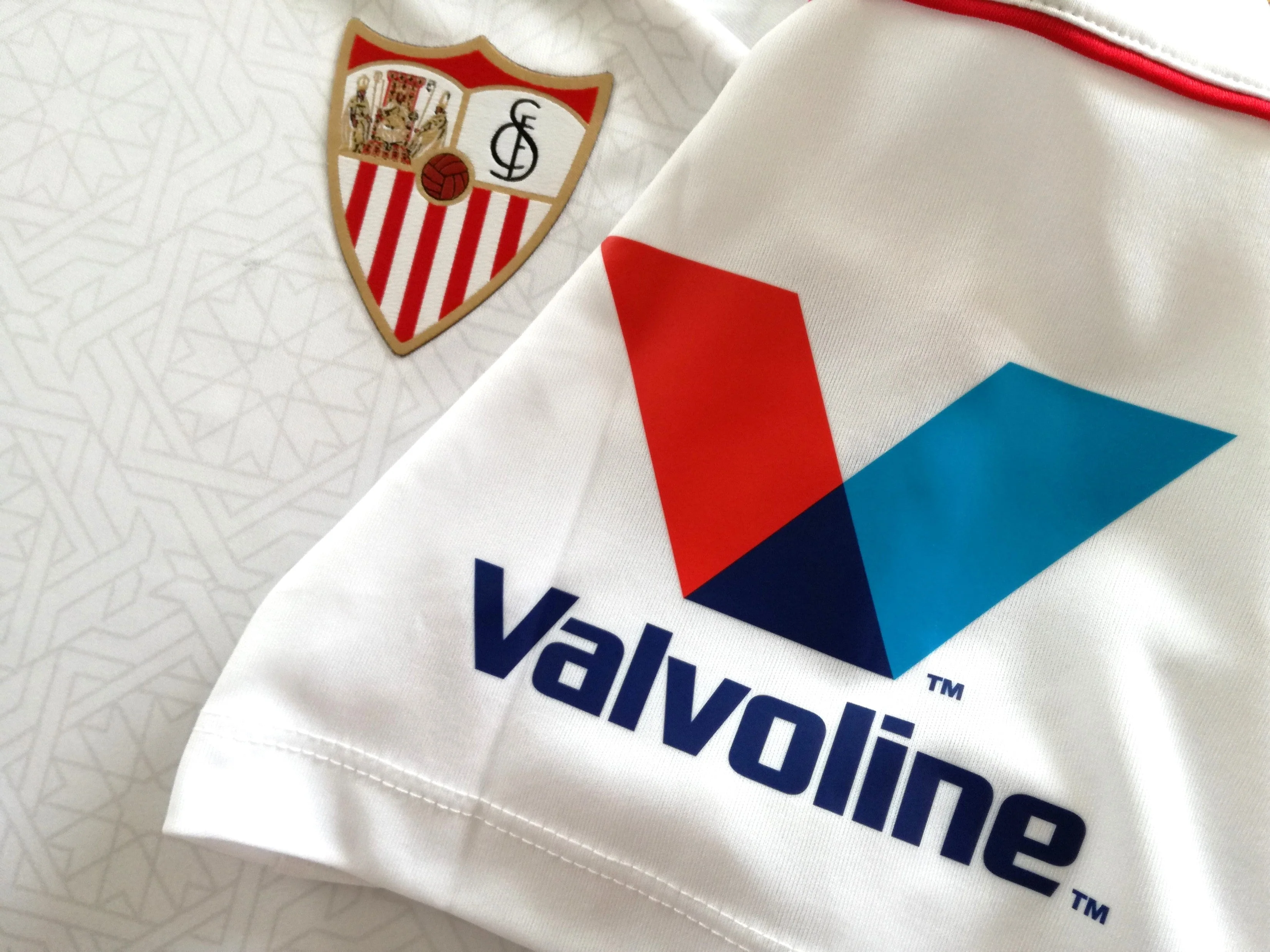 2022/23 Sevilla Home La Liga Football Shirt (L) - Image 4