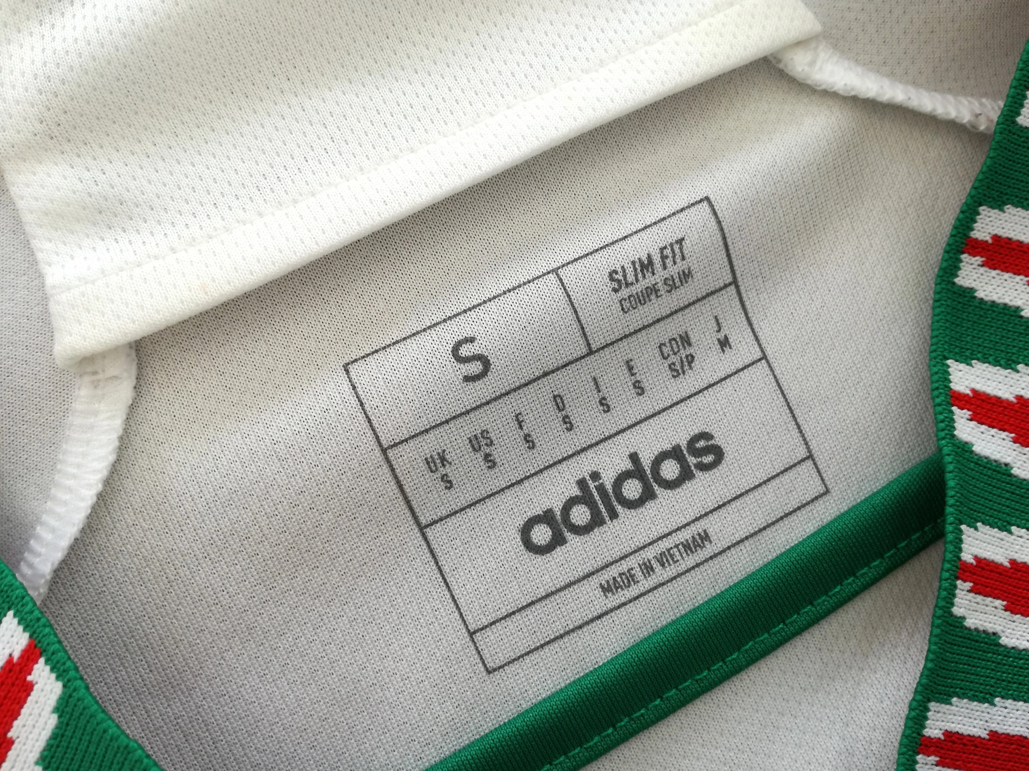 2022/23 Wales Away Football Shirt (S) - Image 5