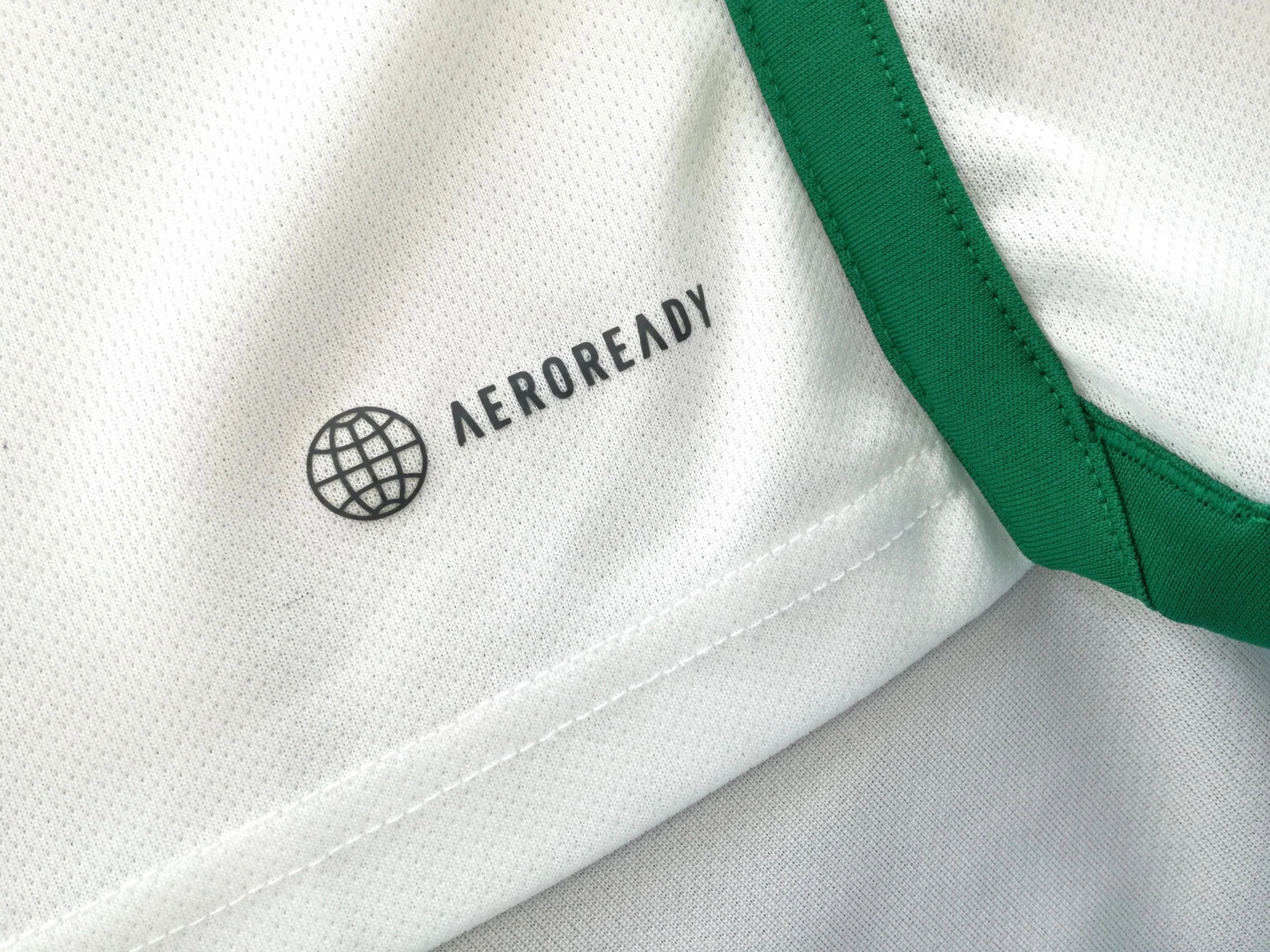 2022/23 Wales Away Football Shirt (S) - Image 8