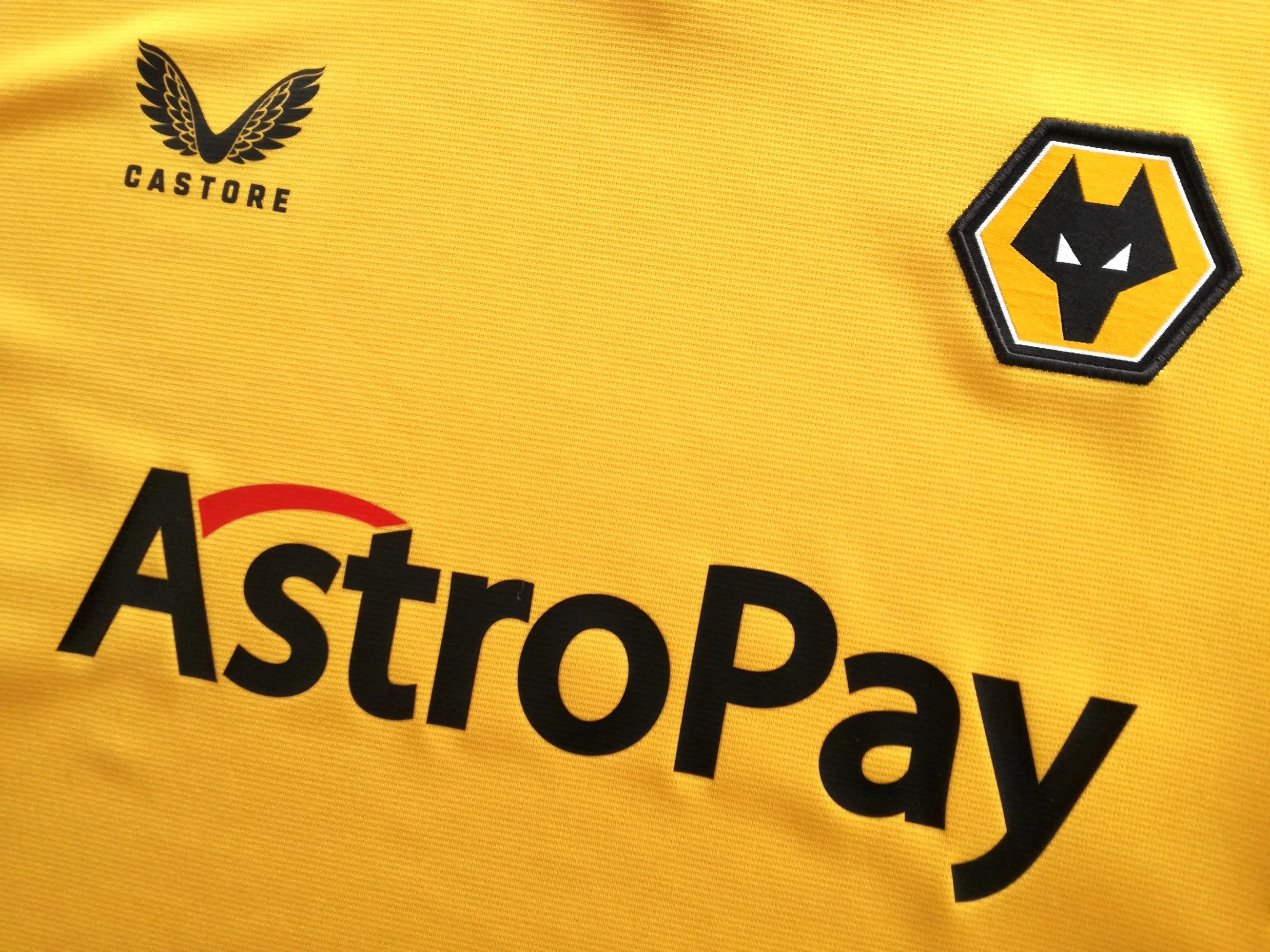 2022/23 Wolves Home Football Shirt (L) - Image 2