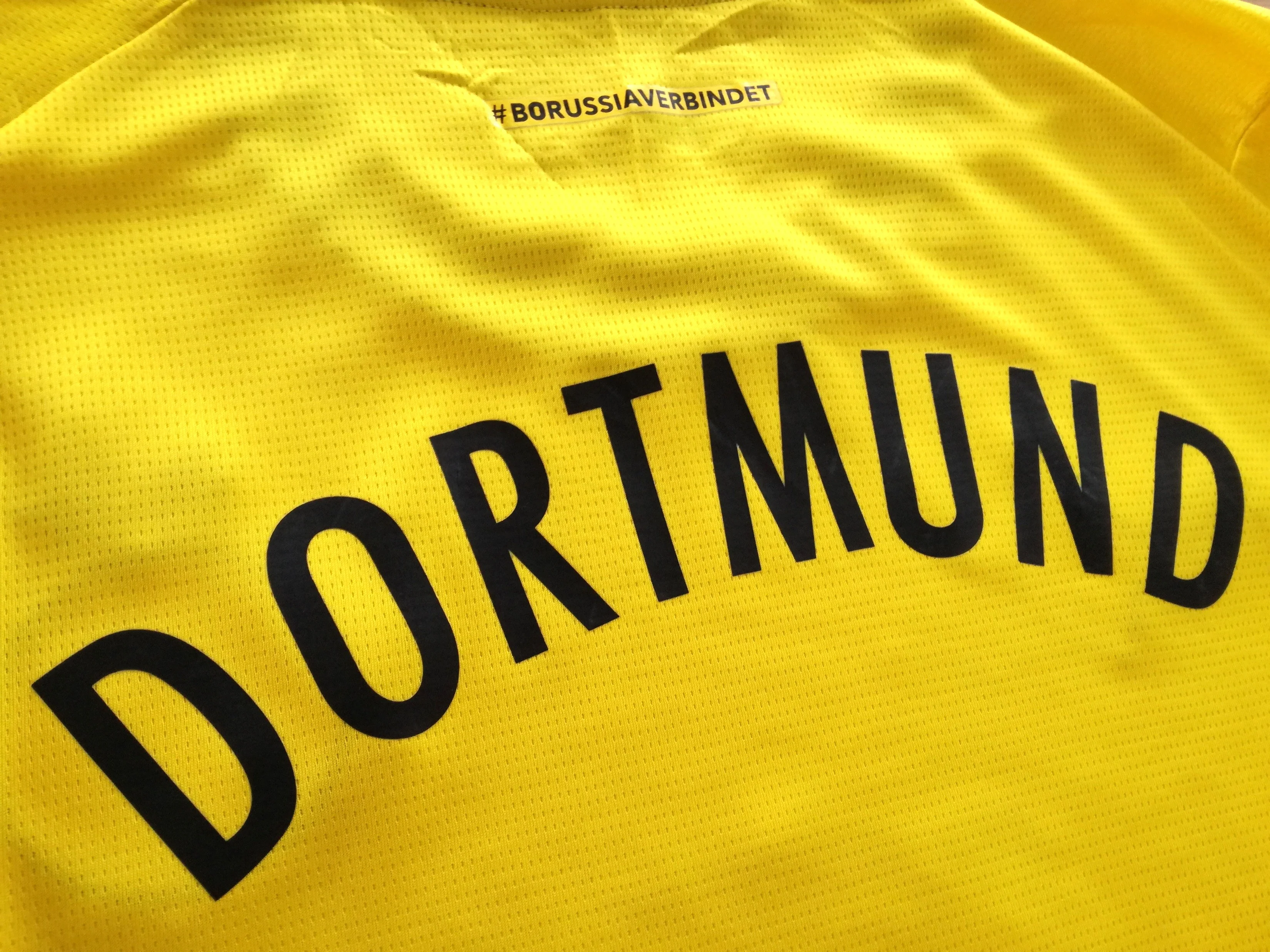 2023/24 Borussia Dortmund Home Champions League Football Shirt. (XL) - Image 9