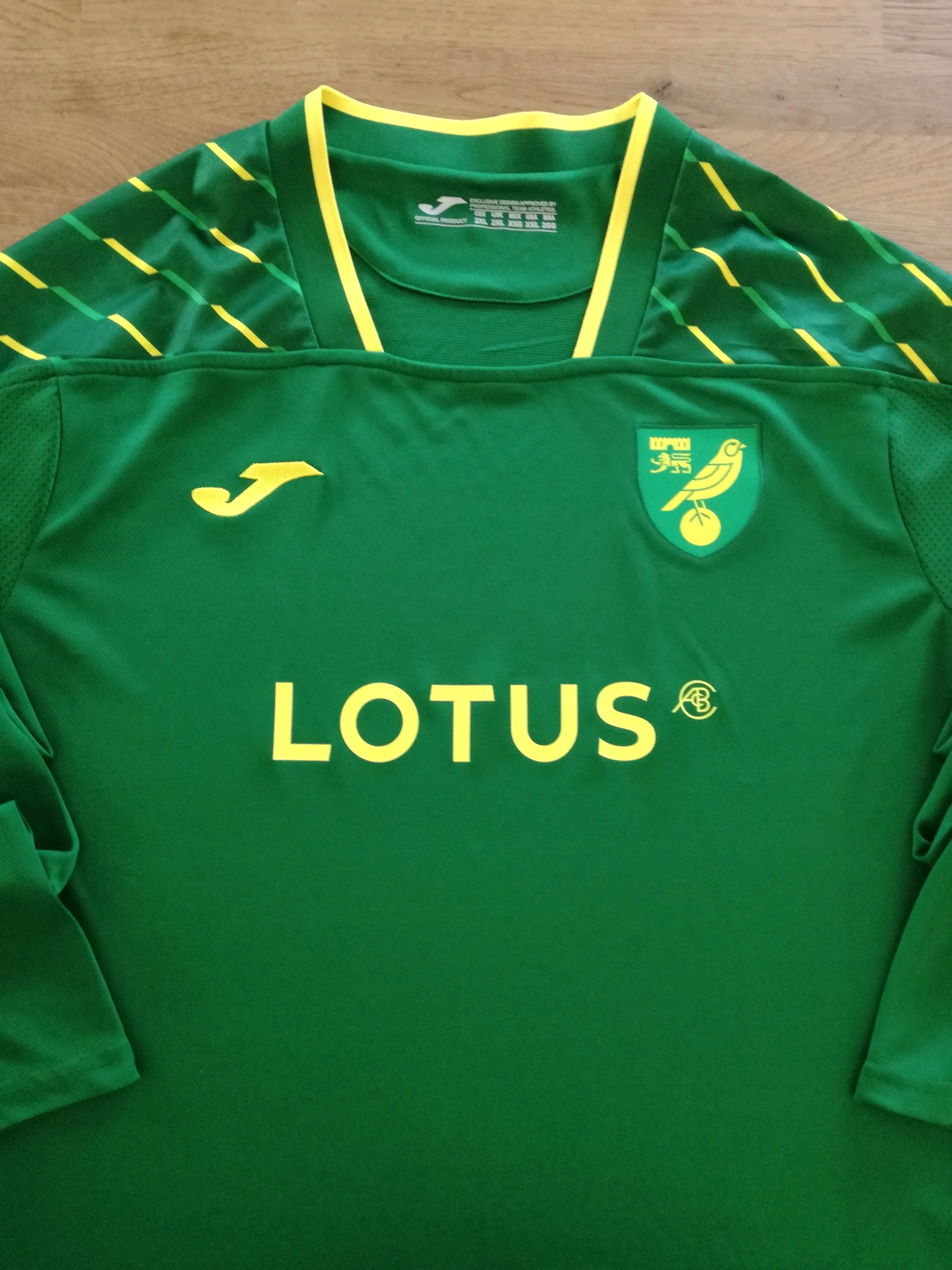 2023/24 Norwich City Away Football Shirt. (XXL)