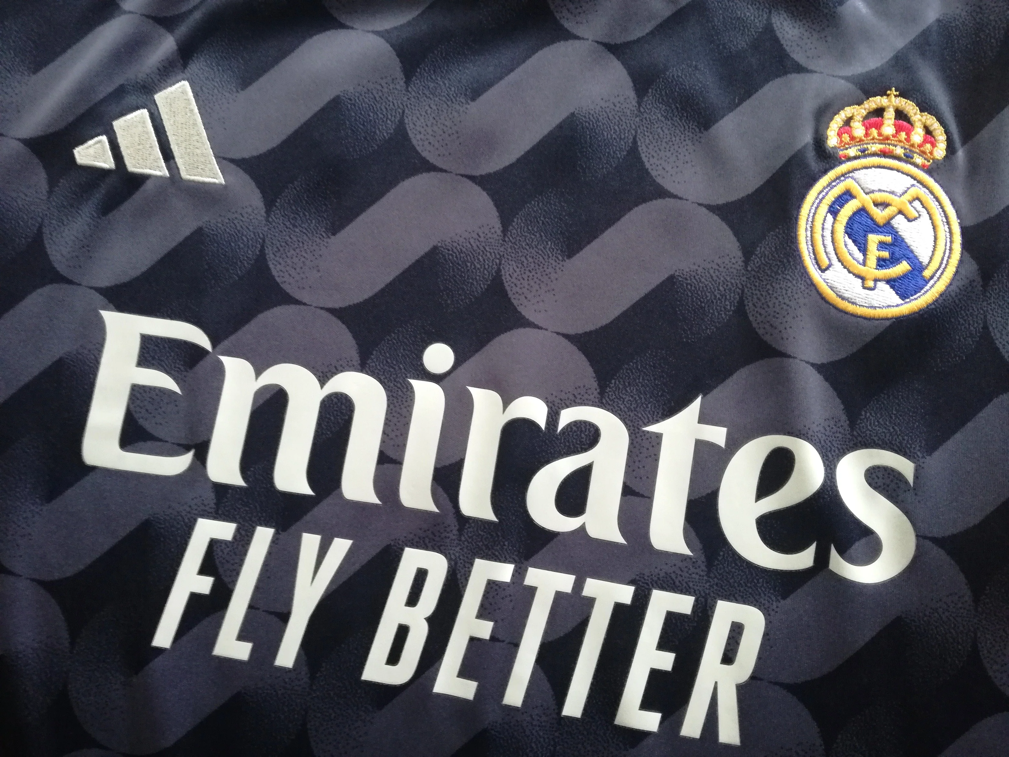 2023/24 Real Madrid Away Football Shirt Bellingham #5 (XXL) - Image 4
