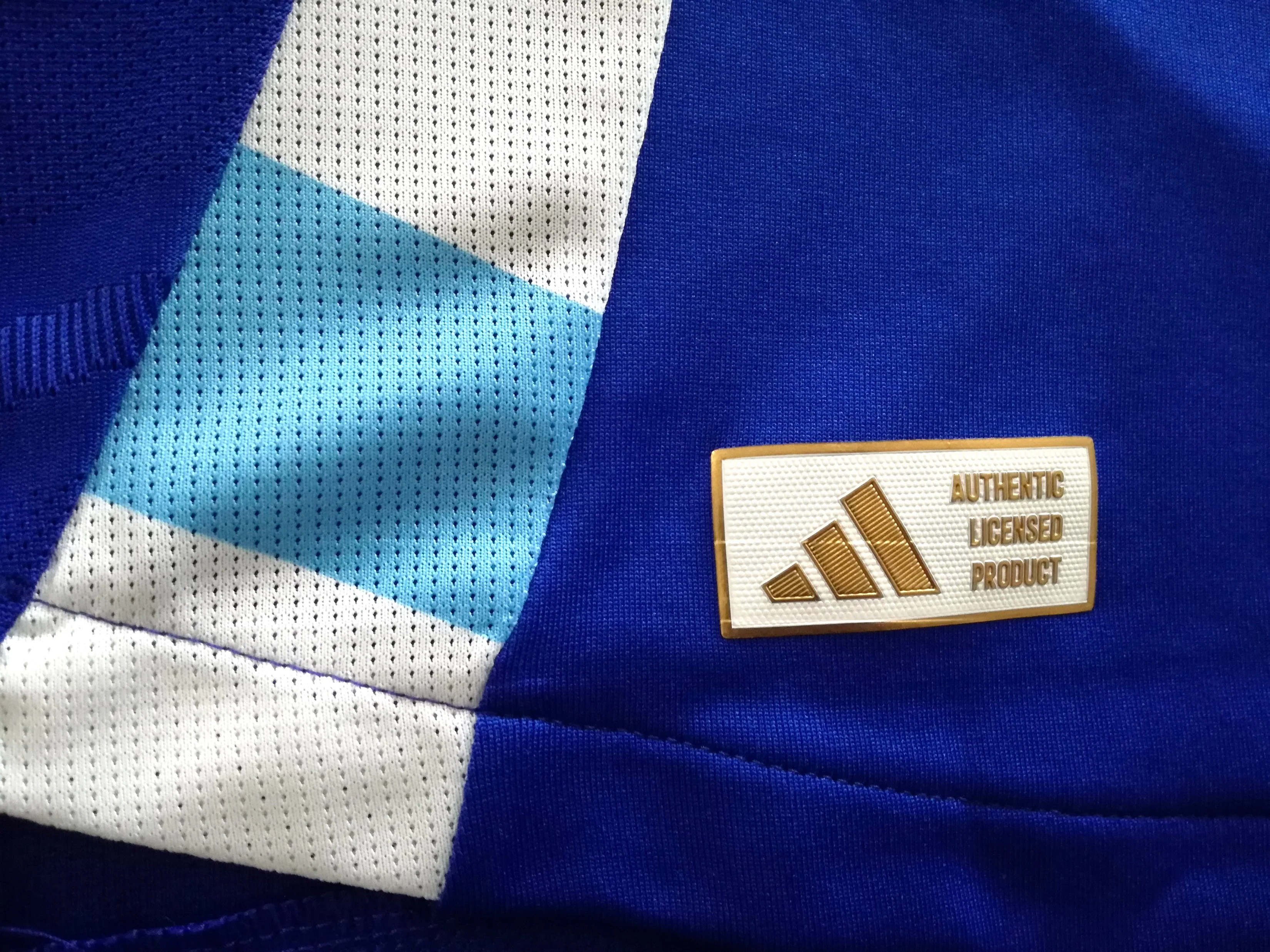 2024/25 Argentina Away Authentic Football Shirt Messi #10 (M) - Image 5