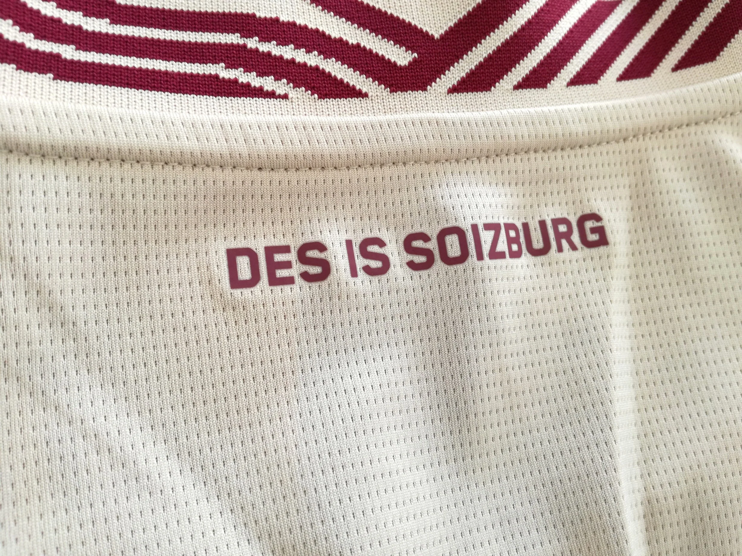 2024/25 RB Salzburg 3rd Football Shirt (XXL) - Image 6