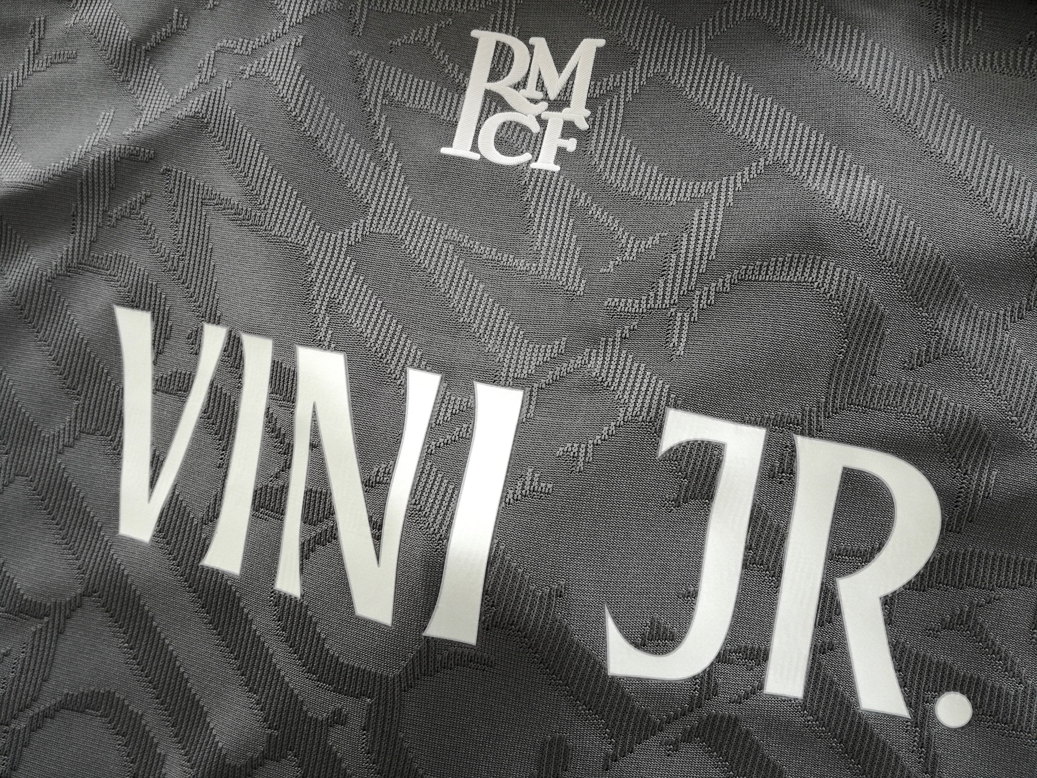 2024/25 Real Madrid 3rd Authentic Football Shirt Vini JR. #7 (L) - Image 9