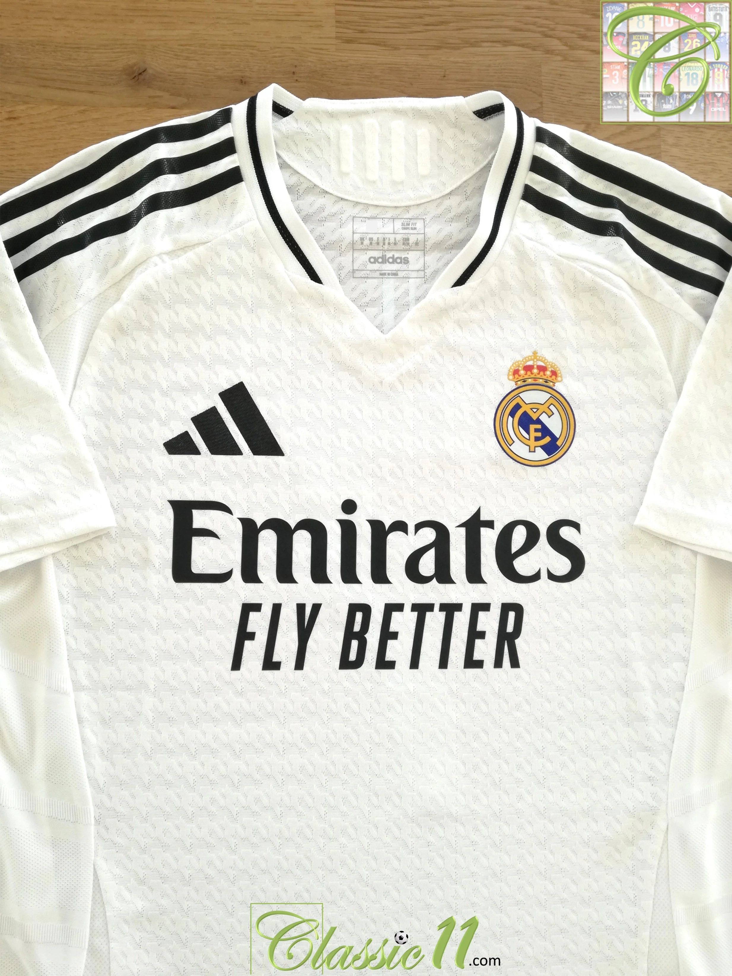 2024/25 Real Madrid Home Authentic Football Shirt Vini Jr. #7 (M) - Image 2