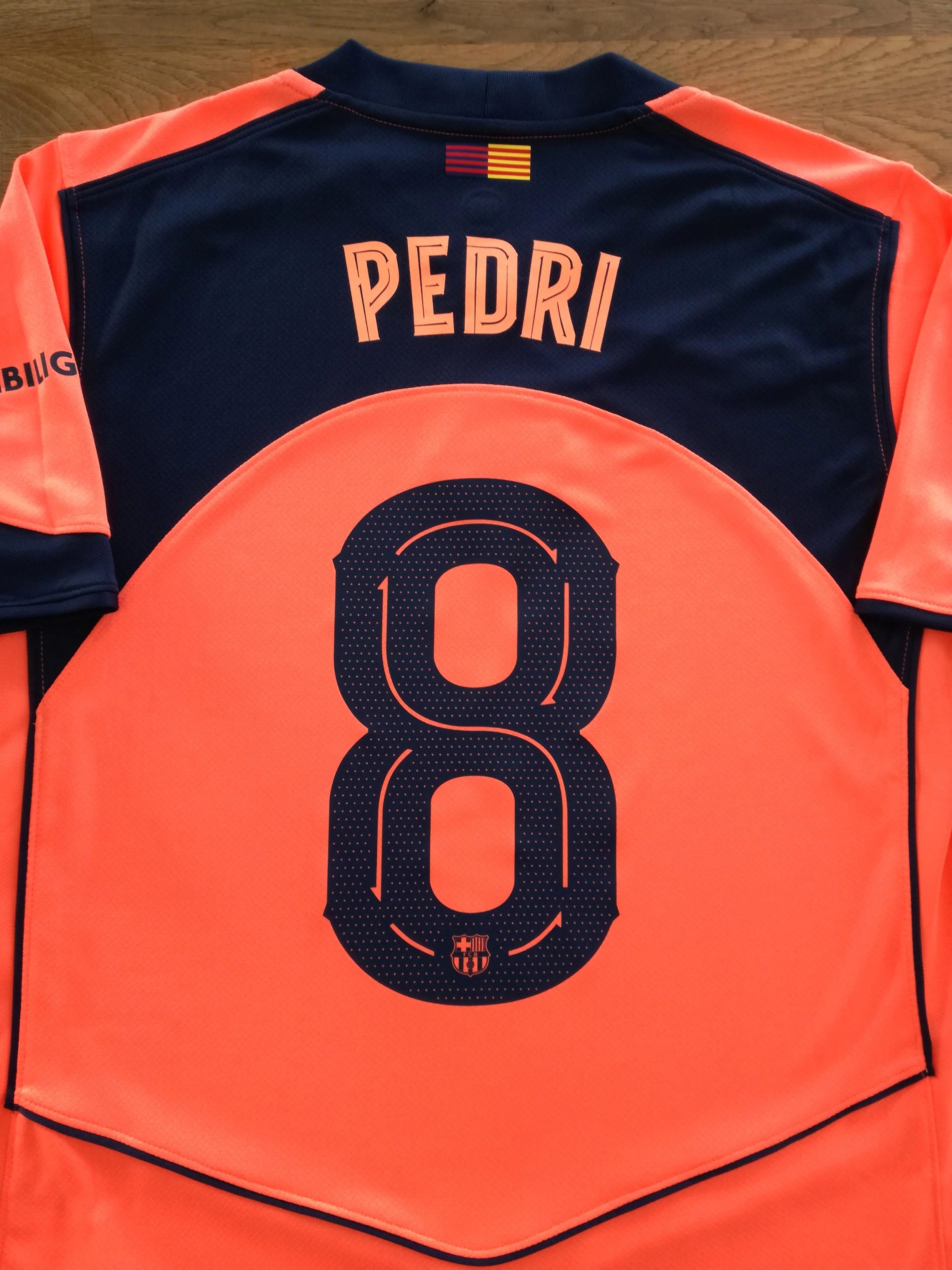 2025/26 Barcelona 3rd Football Shirt Pedri #8 (M)