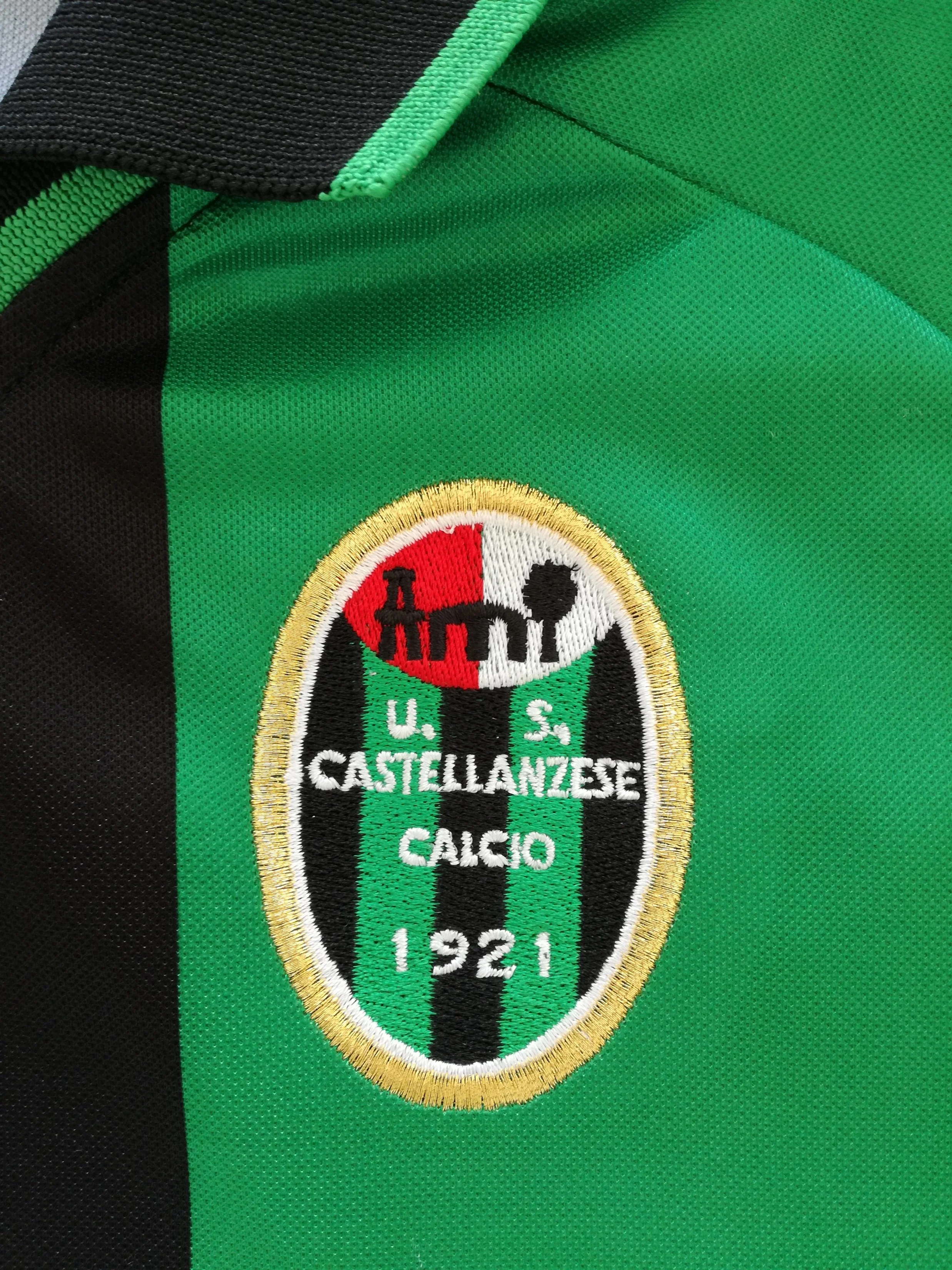 2002/03 Castellanzese Home Football Shirt. (S) - Image 3