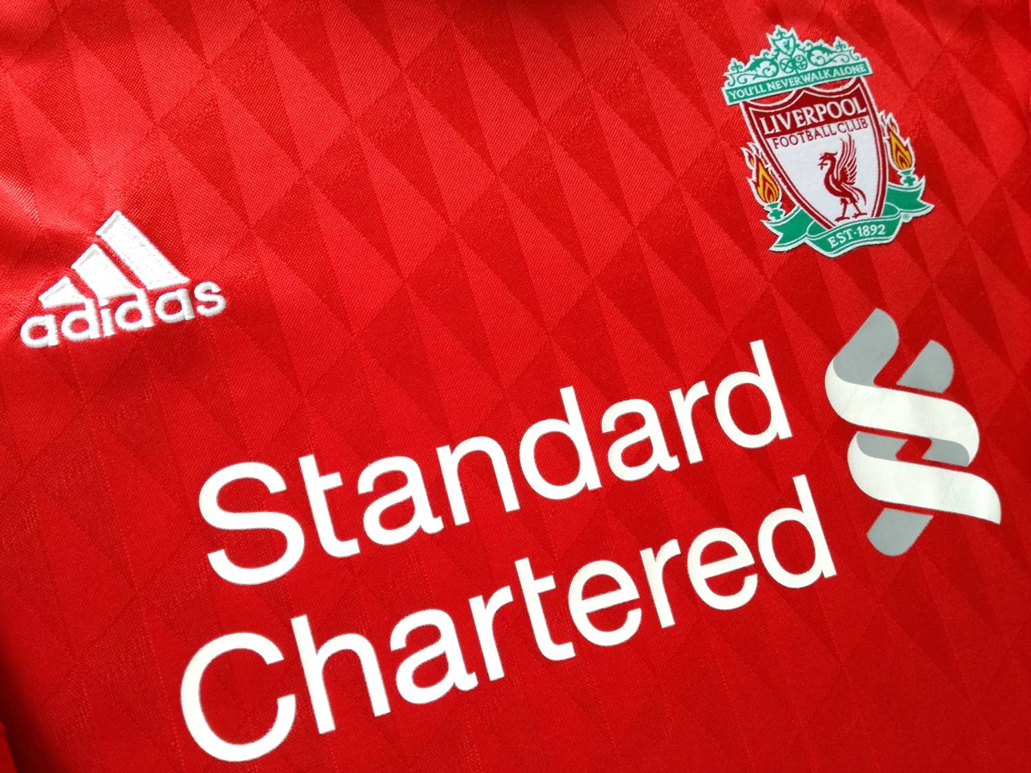 2010/11 Liverpool Home Football Shirt (XXL) - Image 3